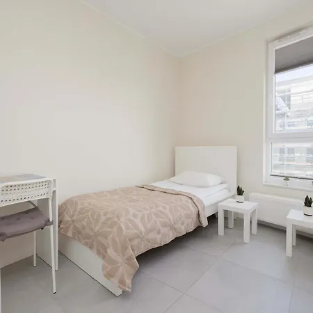 Apartment Comfortable With Air Conditioning Staszica 1f By Heyrent *