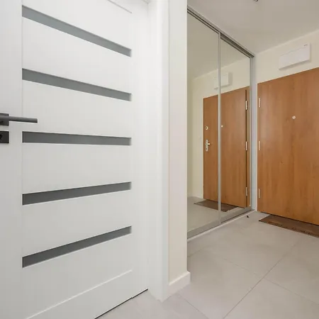 Comfortable With Air Conditioning Staszica 1f By Heyrent Apartment Pruszkow